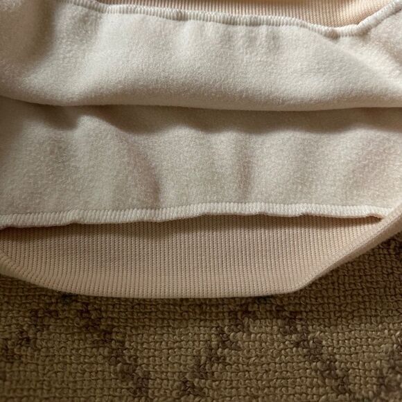 Gildan Ivory "It's Fine, I'm Fine .." cotton crew neck sweatshirt NWOT XL - Picture 10 of 10